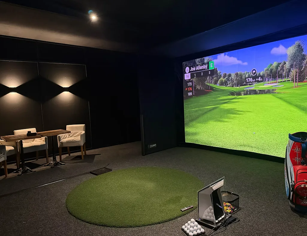The CGSim simulator room